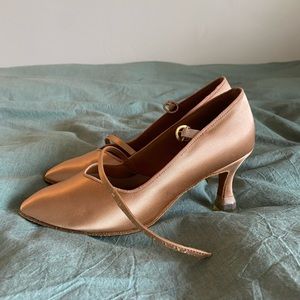 Standard ballroom shoes brand new